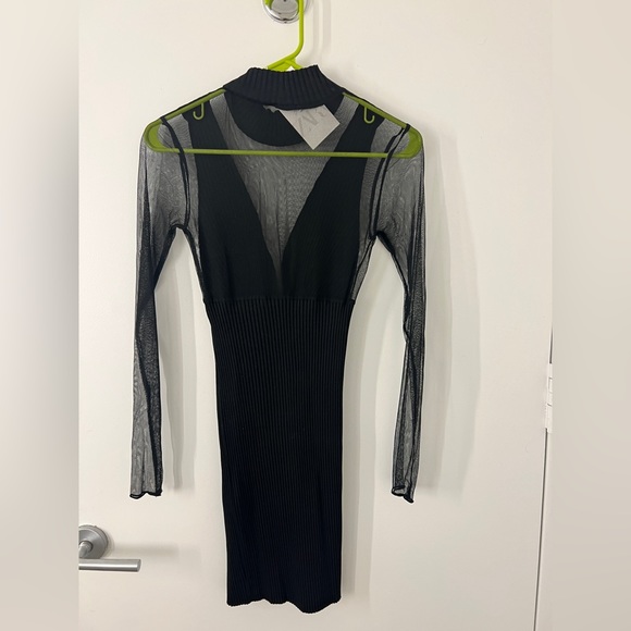 Zara dress - Picture 2 of 3